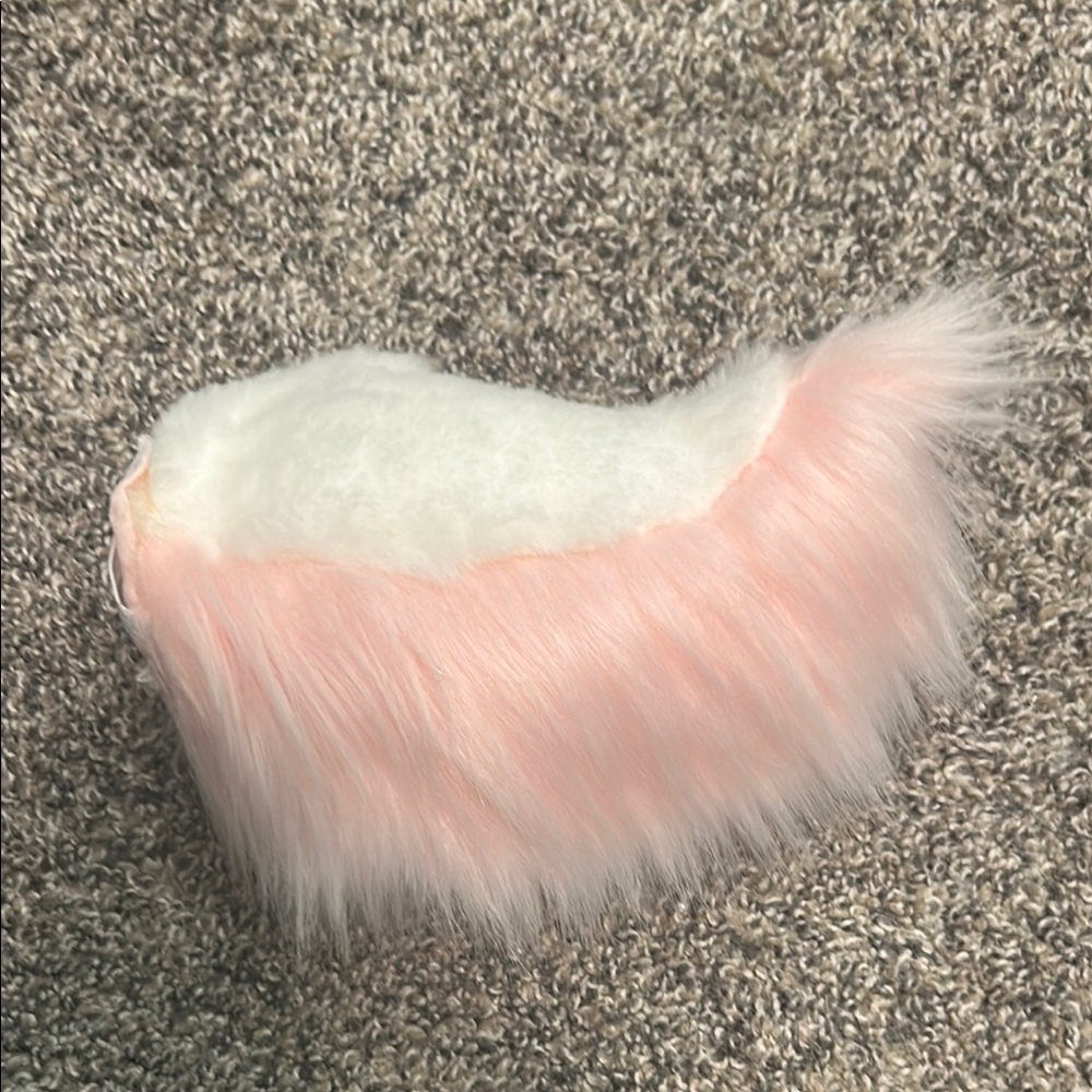 Nub tail!